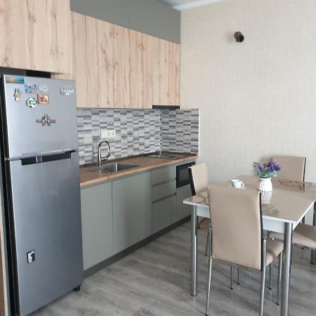 Lia'S Apartment In Orbi Batumi Exterior photo